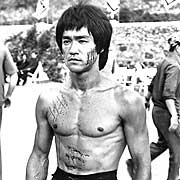 aimages.usatoday.com_news__photos_2005_10_15_bruce_lee.jpg