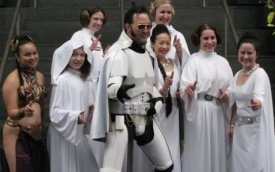 ai22.photobucket.com_albums_b331_neoengel_elvisstarwars.jpg