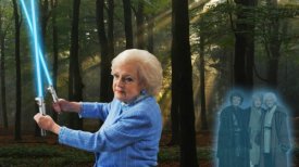 awww.ihatepeacocks.com_resources_betty_white_jedi_bad_ass.jpg