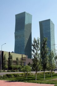 ai5.photobucket.com_albums_y187_sparkchaser1998_Kazakhtrip_202012_Astana03.jpg