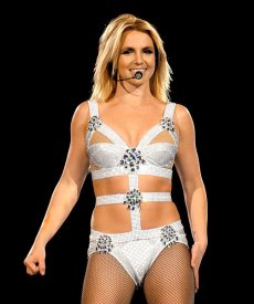 aupload.wikimedia.org_wikipedia_commons_thumb_9_9d_Britney_Europe.jpg_503px_Britney_Europe.jpg