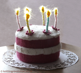 aknit_happens.webs.com_Birthday_20Cake_20medium.png